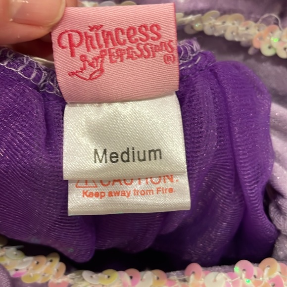 PRINCESS EXPRESSIONS GIRL DRESS, MC - Picture 6 of 7